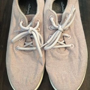 Allbirds Women’s Size 10 wool runners sneakers